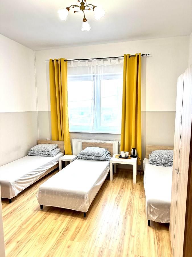 Orzelek Ostello Gniezno Esterno foto